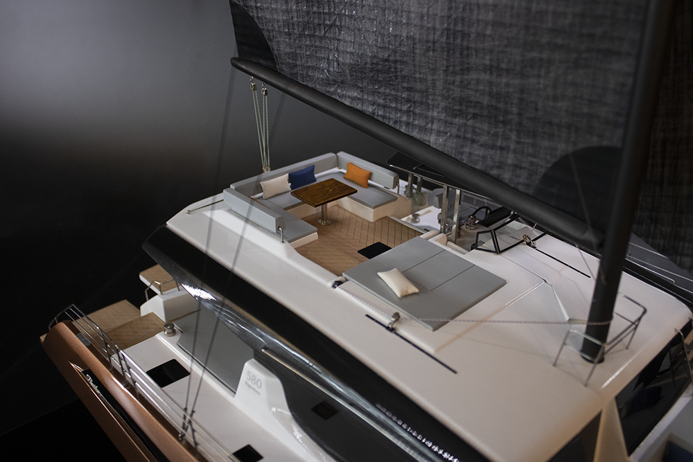 Privilege P580 custom model