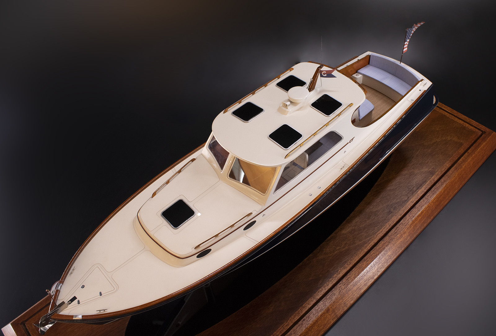 Hinckley Picnic boat 36 custom model replica