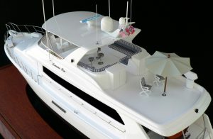 Custom Models - Hatteras - Hatteras 75 "Leisure Lee" - Abordage
