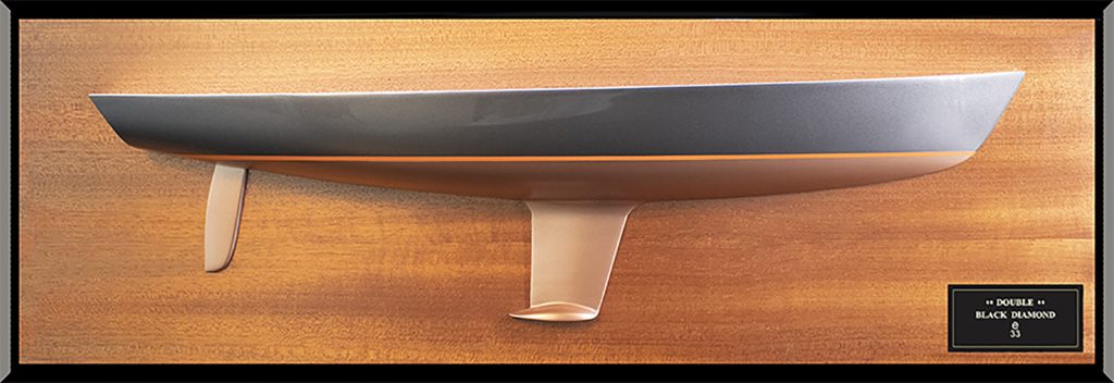 e33 half hull