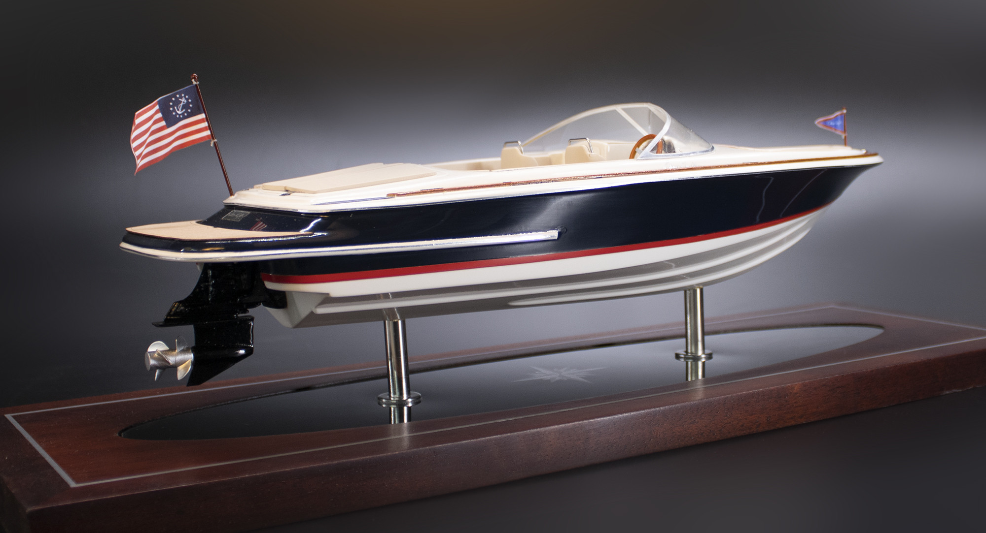 Chris Craft Launch 22 desk model replica
