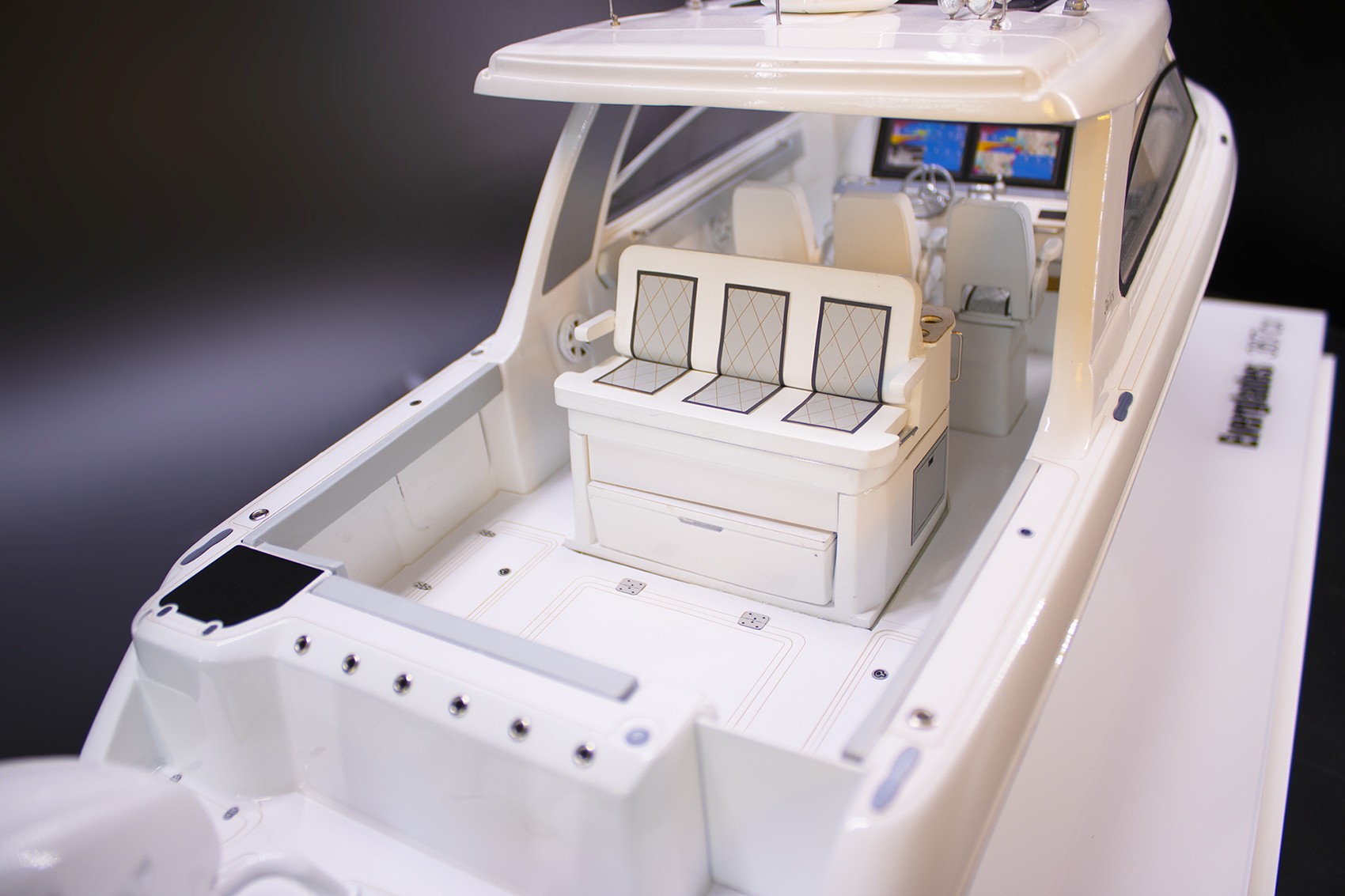 Everglades 367cx dazzling custom model