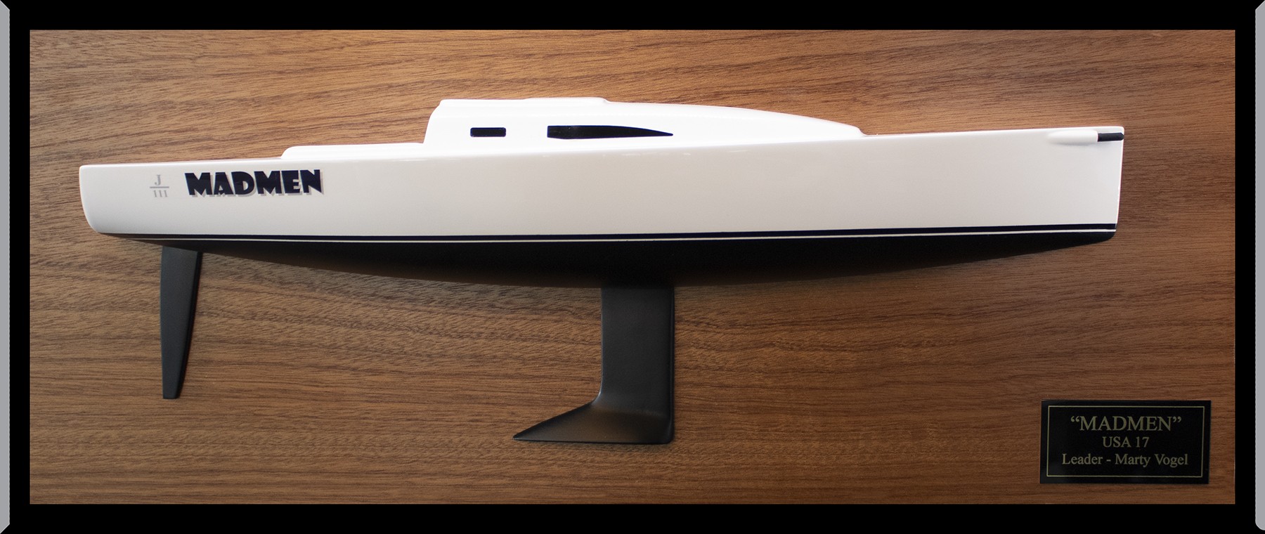 J111striking half model