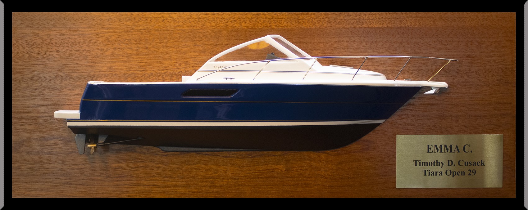 Tiara Open 29 half model