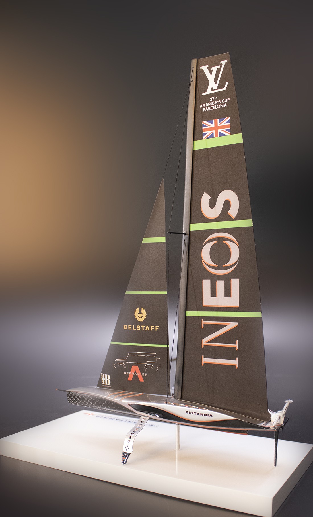 AC 75 INEOS TEAM UK 2024 desk model MN-A-202