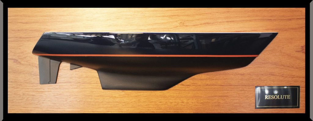 Caliber 40 LRC flush deck half hull