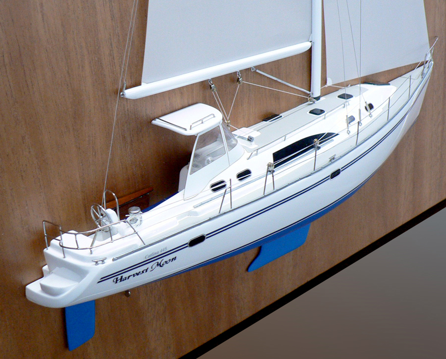 Custom Half Models - Catalina - Catalina 445 "Harvest Moon" - Abordage